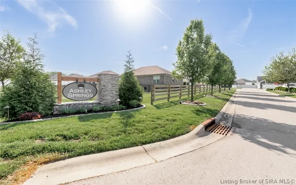 $380,000 | 6407 Sunset Loop, Charlestown, IN 47111