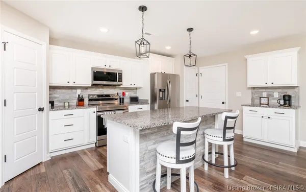 $380,000 | 6407 Sunset Loop, Charlestown, IN 47111