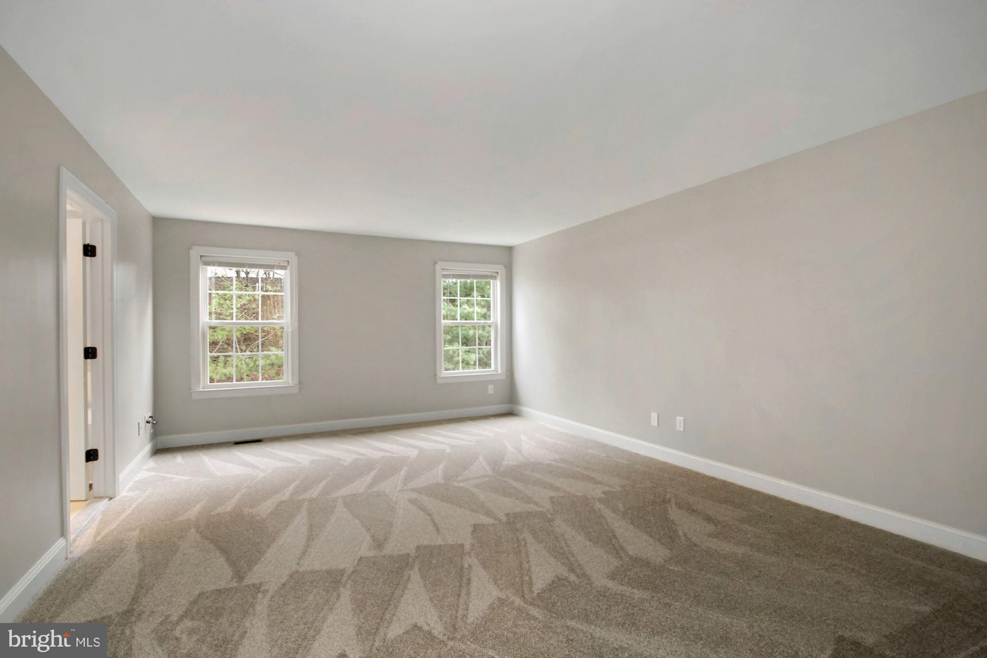 112 Federal Walk Kennett Square, PA 19348 - Photo 20 of 54 a view of an empty room with a window