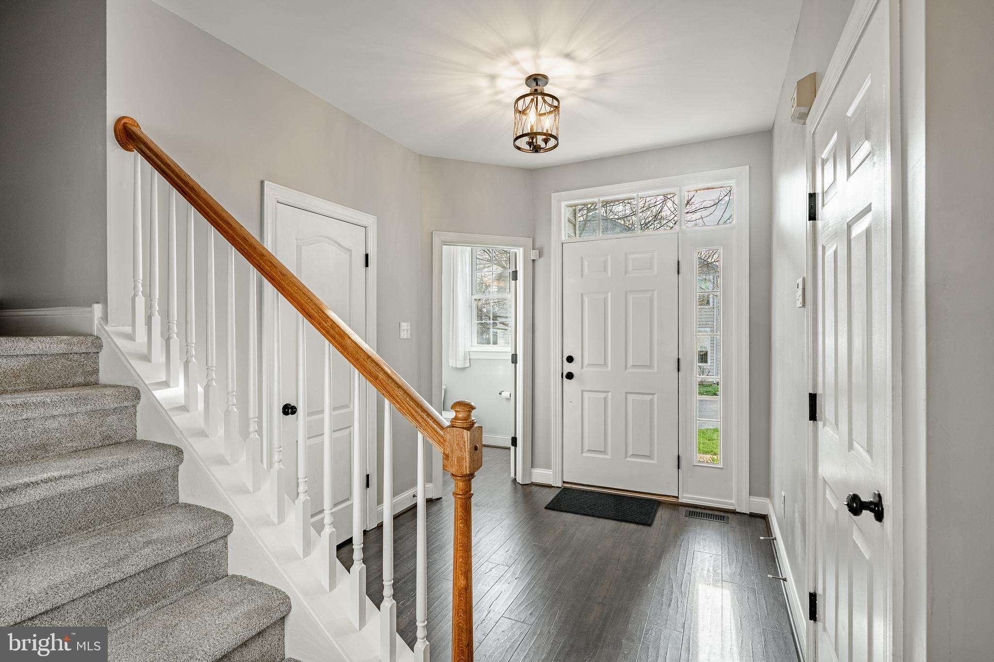 112 Federal Walk Kennett Square, PA 19348 - Photo 10 of 54 Foyer