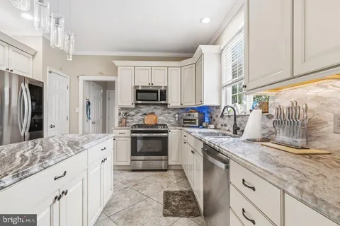$900,000 | 32 Meadow Lane, Pottstown, PA 19465