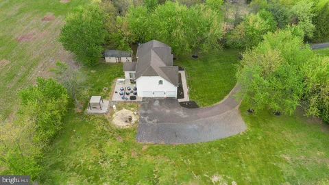$900,000 | 32 Meadow Lane, Pottstown, PA 19465