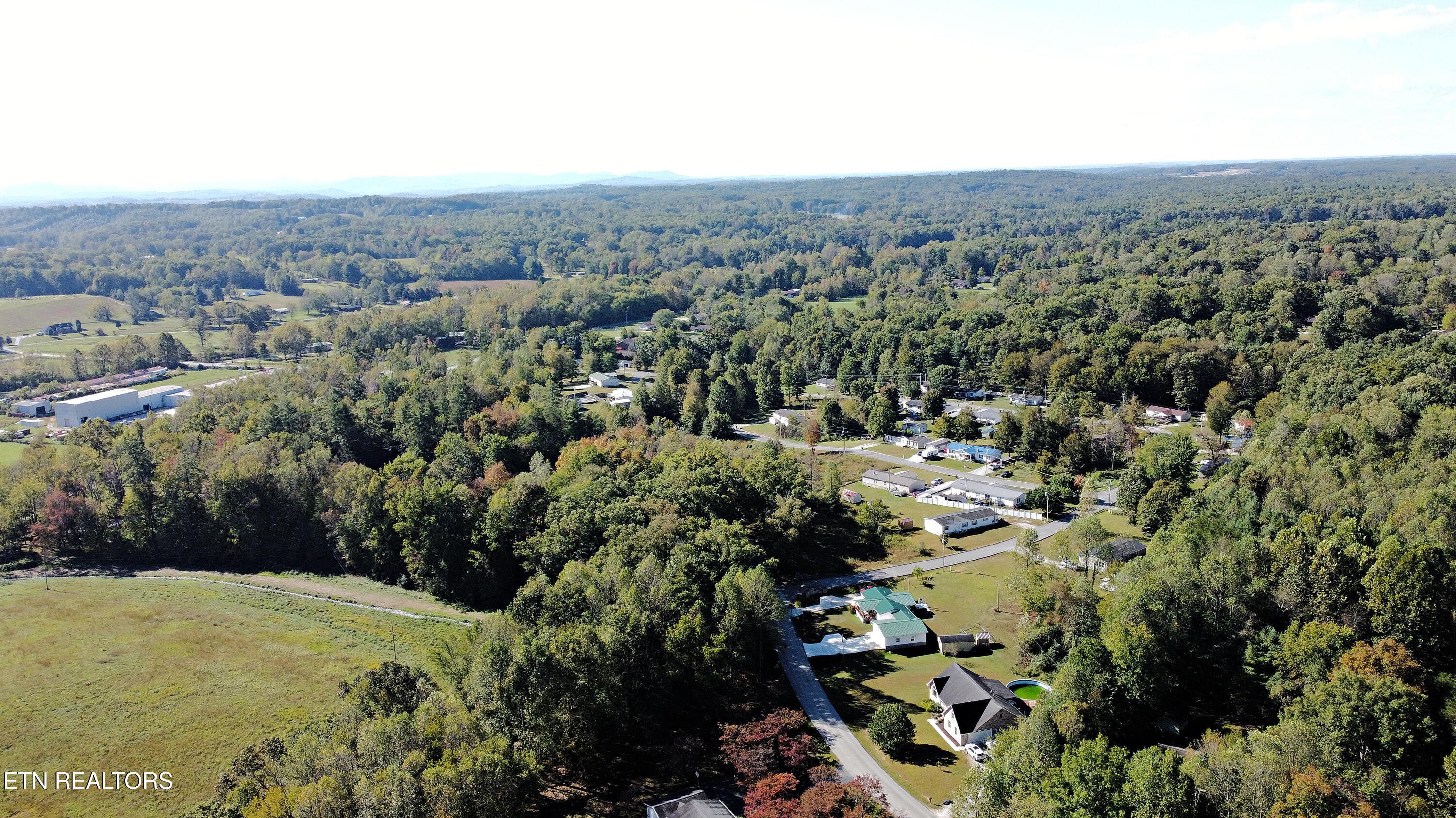 Edgewood Boulevard Oneida, TN 37841 - Photo 7 of 17 DJI_0953