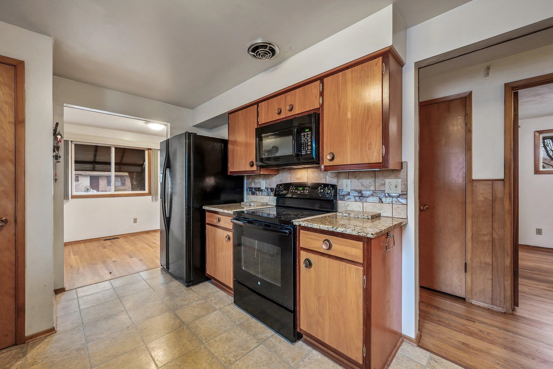 6204 North Stone Street Spokane, WA 99208 - Photo 12 of 36 Gallery Image 12