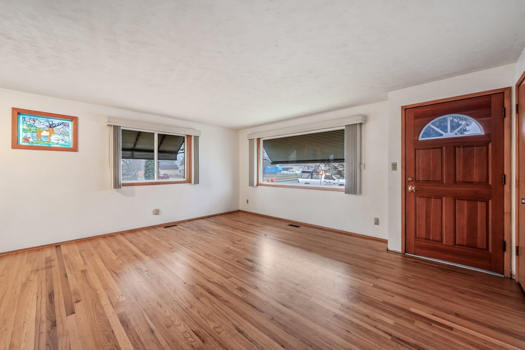 6204 North Stone Street Spokane, WA 99208 - Photo 6 of 36 Gallery Image 6