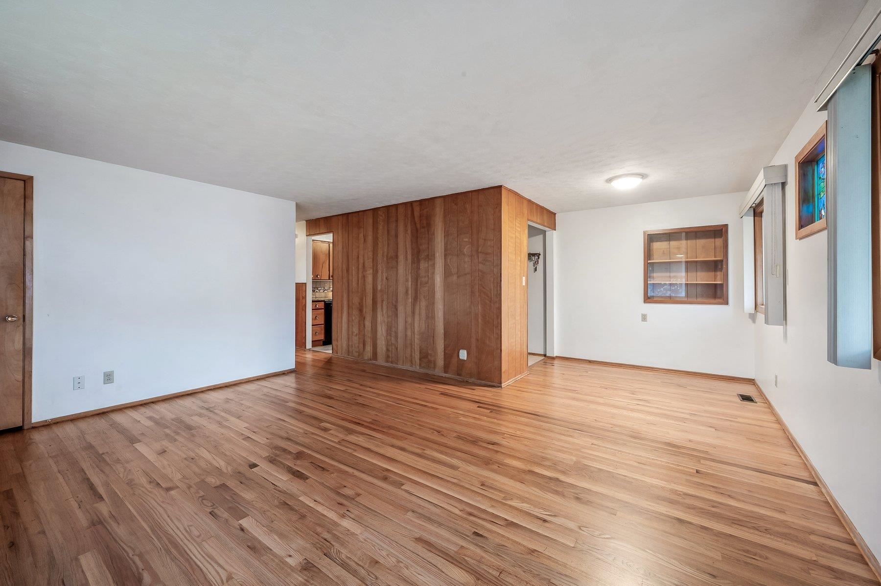 6204 North Stone Street Spokane, WA 99208 - Photo 8 of 36 Gallery Image 8