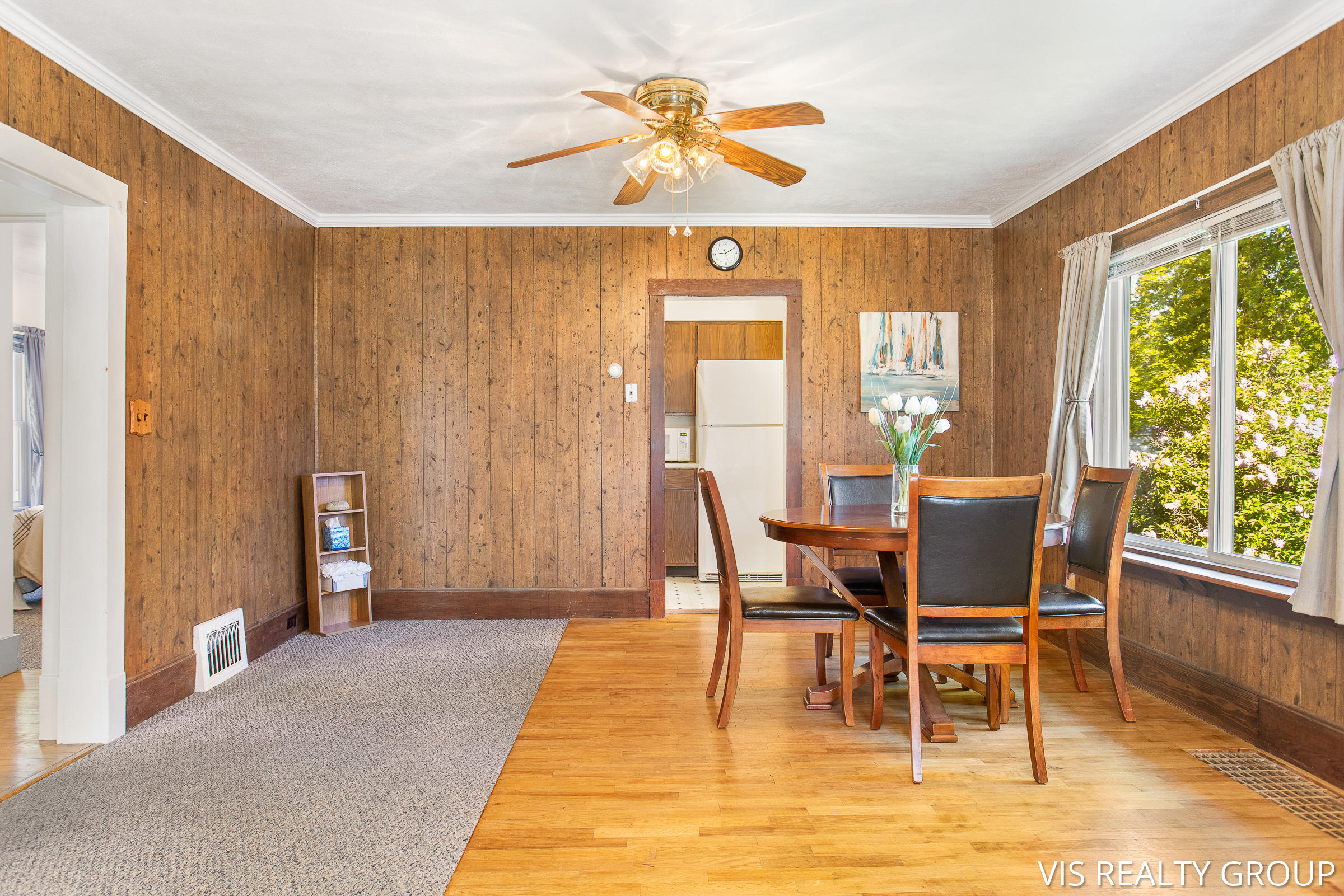 225 South Buchanan Street Spring Lake, MI 49456 - Photo 12 of 27 225 S Buchanan St, Spring Lake, MI-12