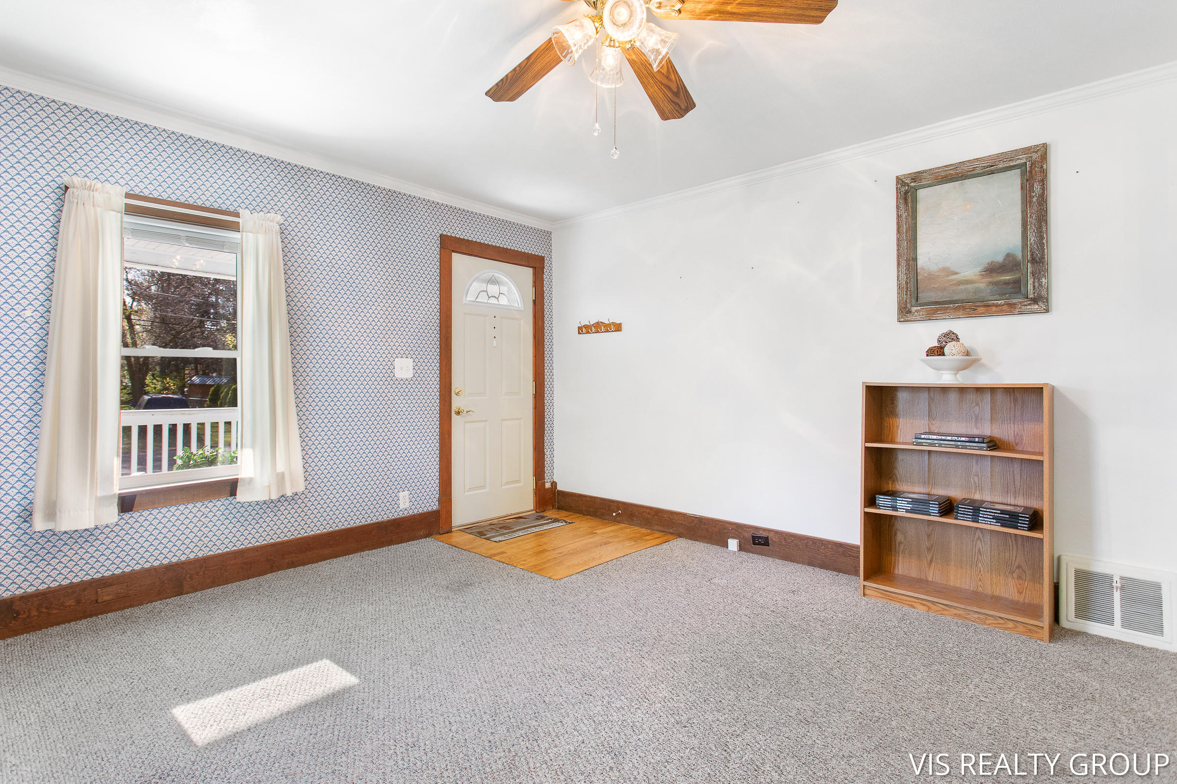 225 South Buchanan Street Spring Lake, MI 49456 - Photo 10 of 27 225 S Buchanan St, Spring Lake, MI-10