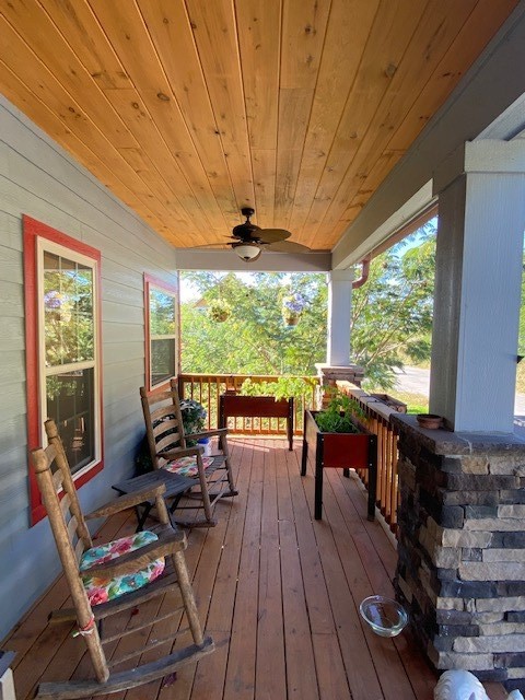 322 Raccoon Ridge Road Gatlinburg, TN 37738 - Photo 5 of 43 Gallery Image 5