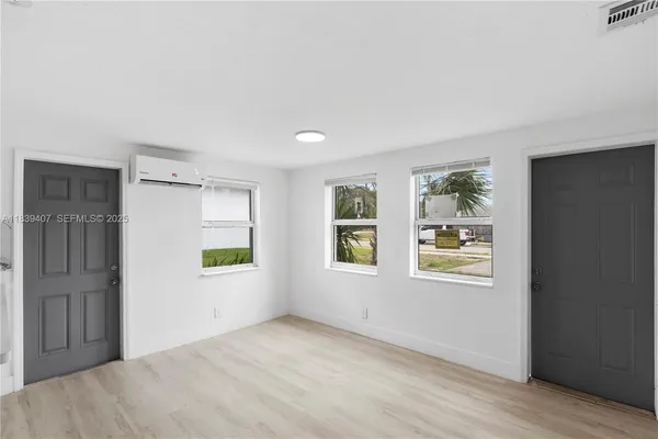 $2,100 | 607 Southwest 3rd Street, Unit 1, Delray Beach, FL 33444