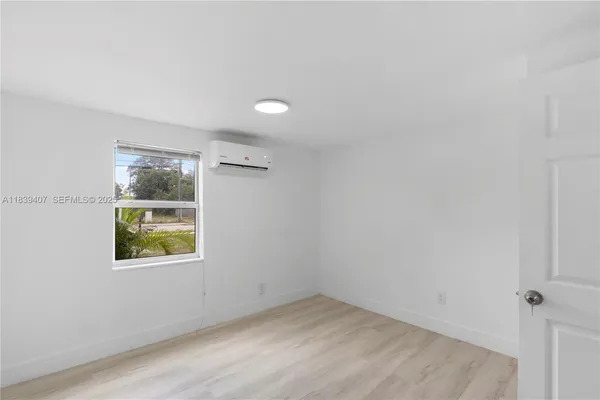 $2,100 | 607 Southwest 3rd Street, Unit 1, Delray Beach, FL 33444