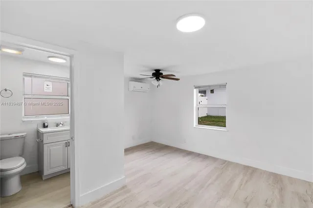 $2,400 | 607 Southwest 3rd Street, Unit 1, Delray Beach, FL 33444