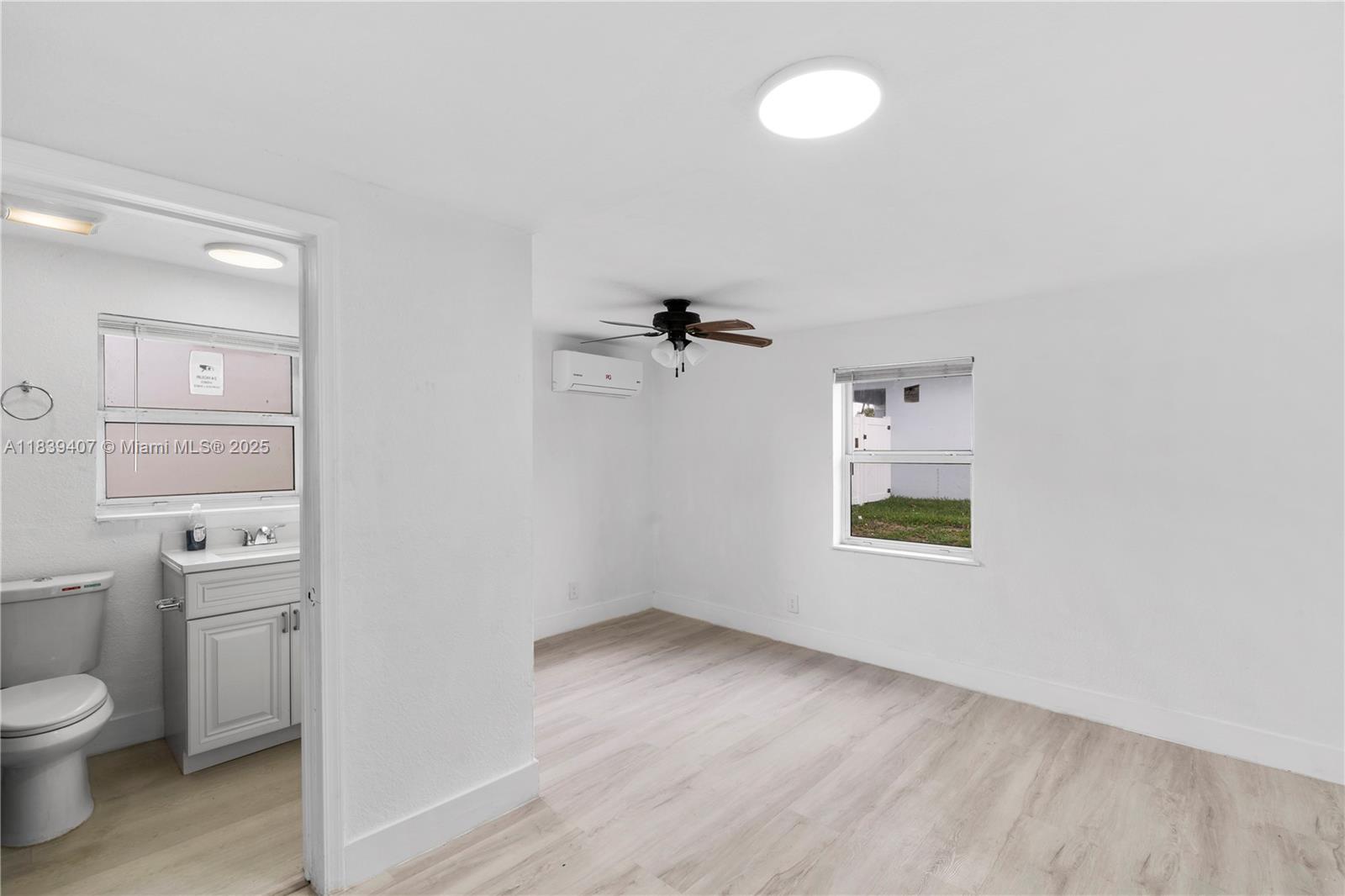 607 Southwest 3rd Street, Unit 1 Delray Beach, FL 33444 - Photo 23 of 27