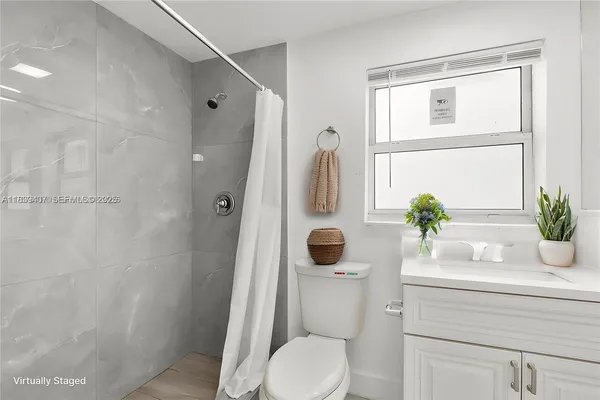 $2,100 | 607 Southwest 3rd Street, Unit 1, Delray Beach, FL 33444