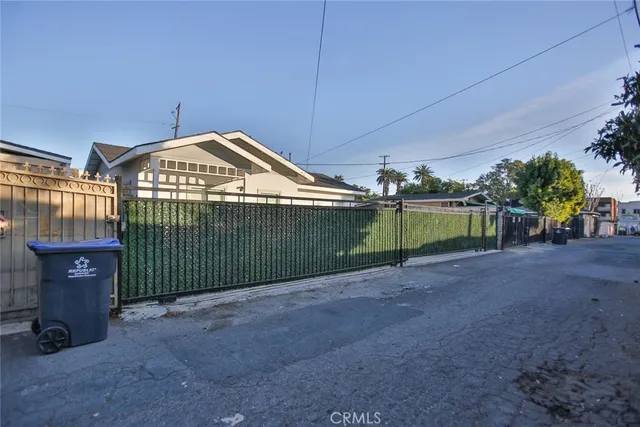 $1,099,900 | 408 South Flower Street, Santa Ana, CA 92703
