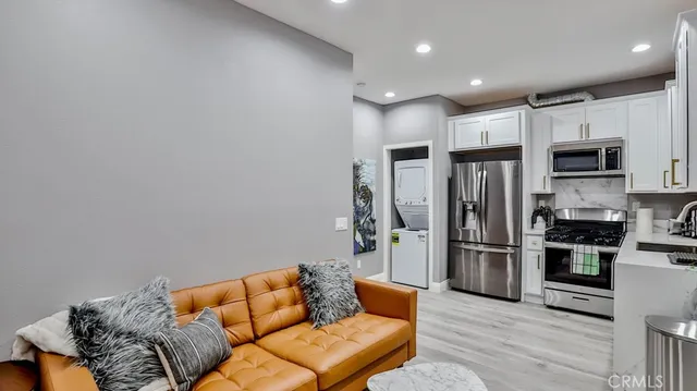 $1,099,900 | 408 South Flower Street, Santa Ana, CA 92703