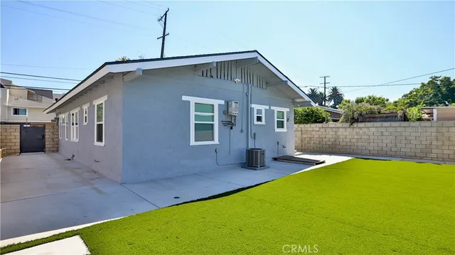 $1,099,900 | 408 South Flower Street, Santa Ana, CA 92703