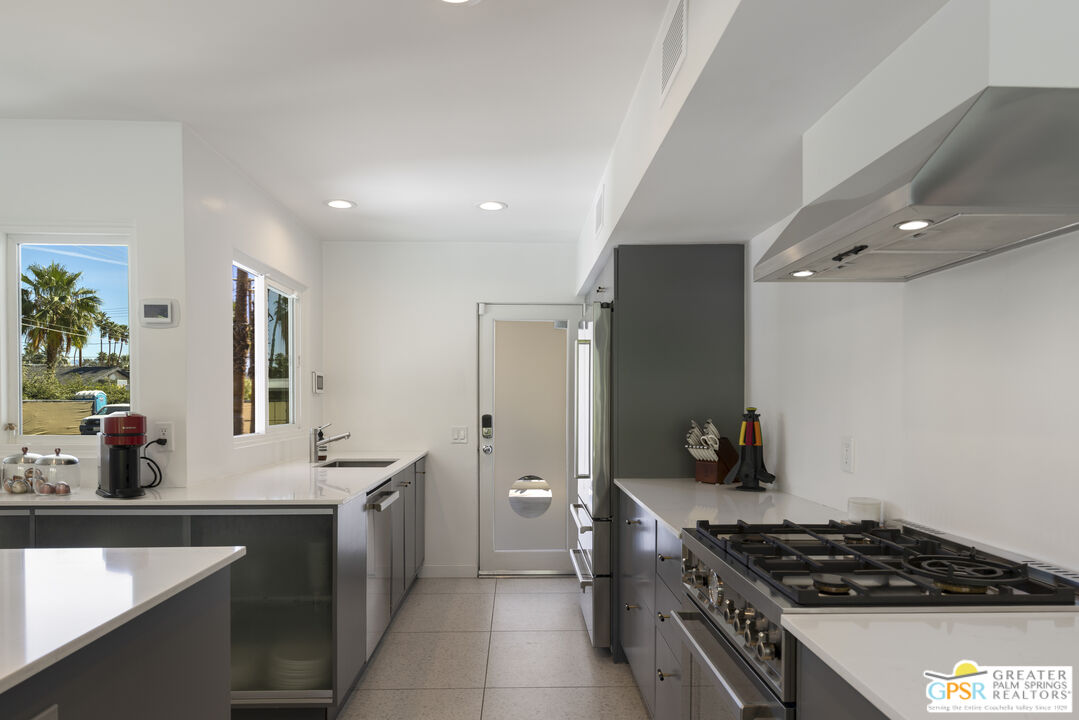 1061 Sagebrush Road Palm Springs, CA 92264 - Photo 15 of 42