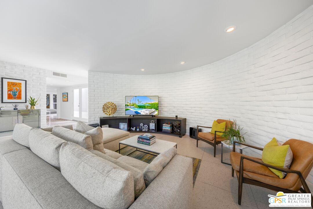 1061 Sagebrush Road Palm Springs, CA 92264 - Photo 8 of 42