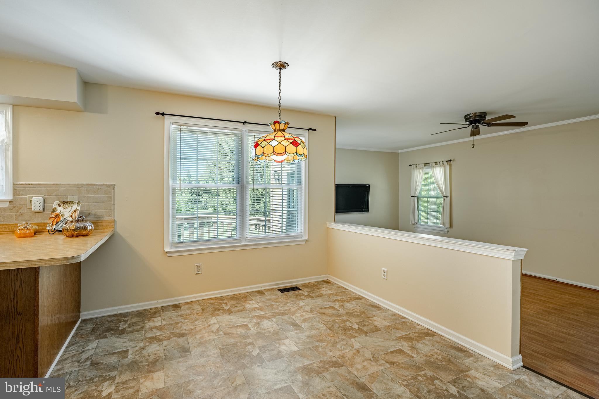 728 Jarrett Road Horsham, PA 19044 - Photo 15 of 38 Eat in Kitchen