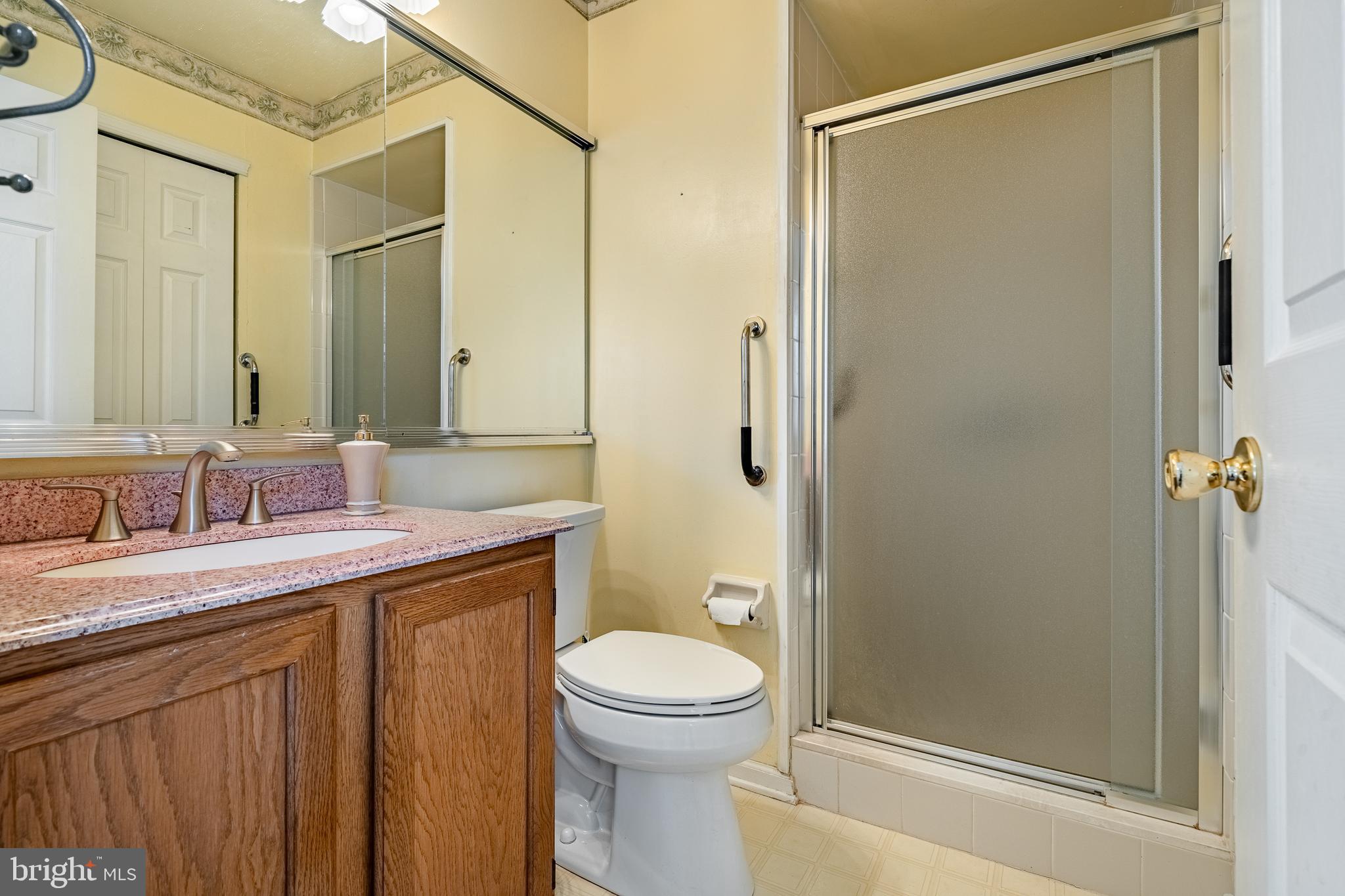 728 Jarrett Road Horsham, PA 19044 - Photo 27 of 38 Owners Suite Bathroom