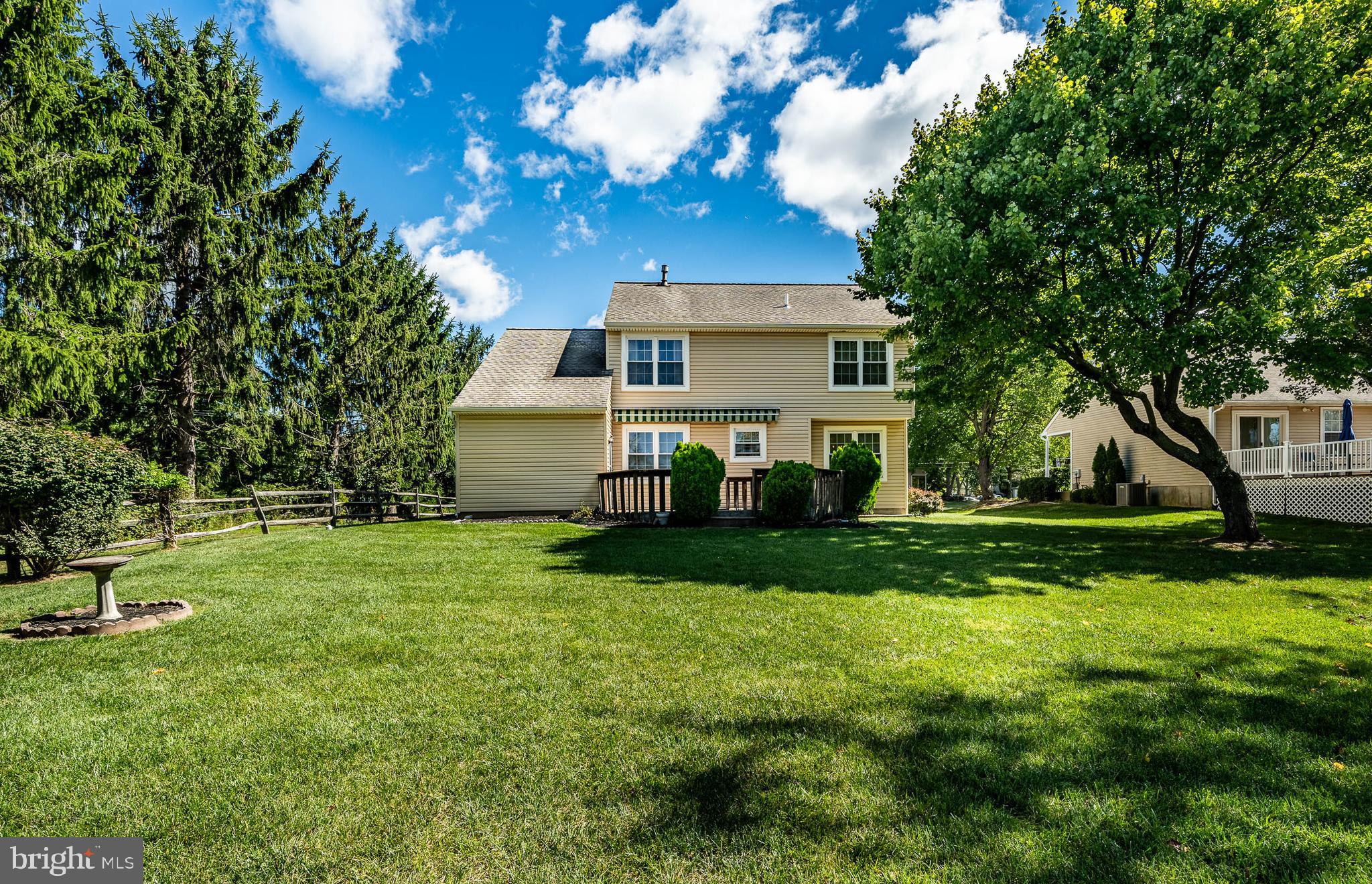 728 Jarrett Road Horsham, PA 19044 - Photo 34 of 38 Yard is delightful!