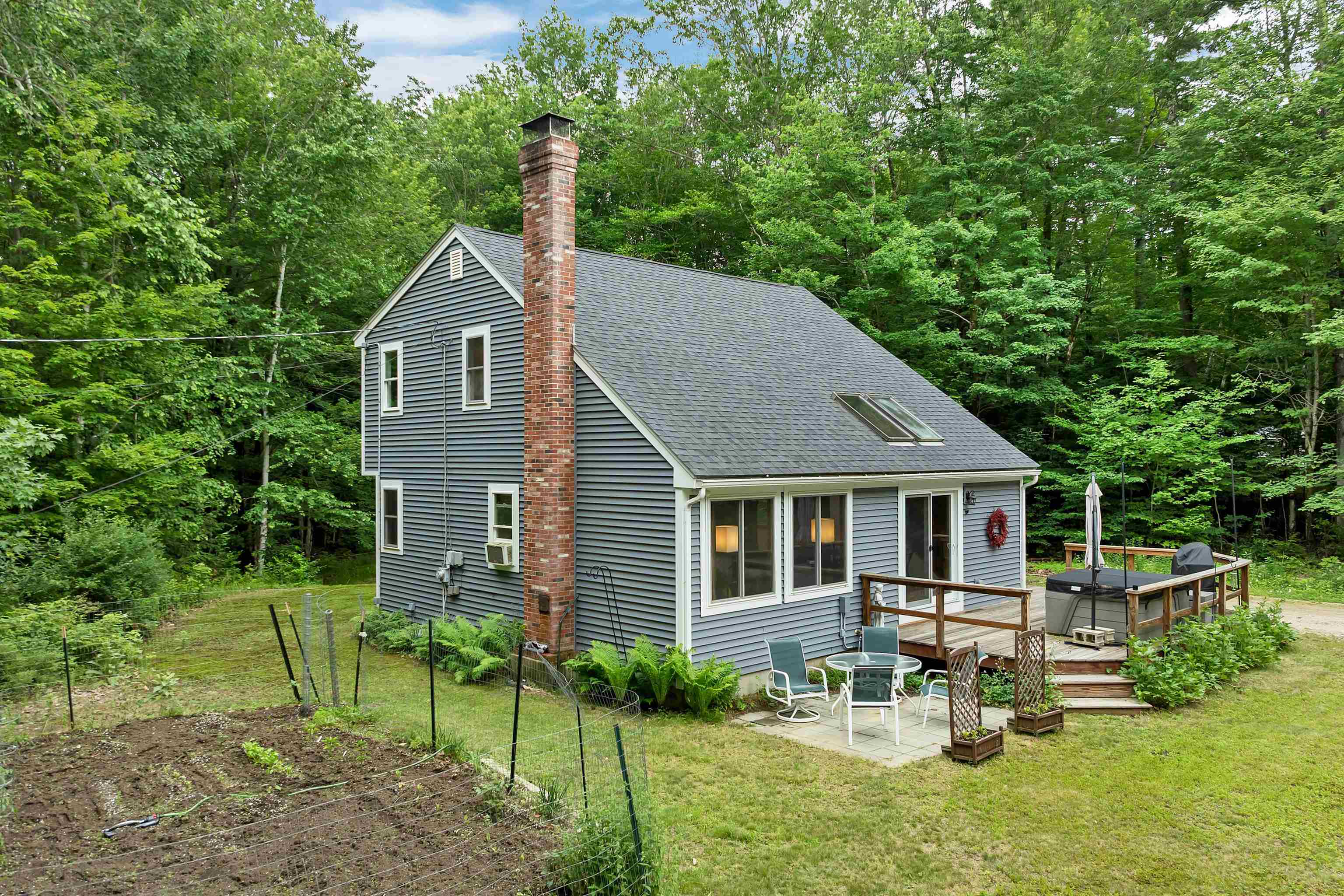 237 Benlor Drive Center Conway, NH 03813 - Photo 3 of 46