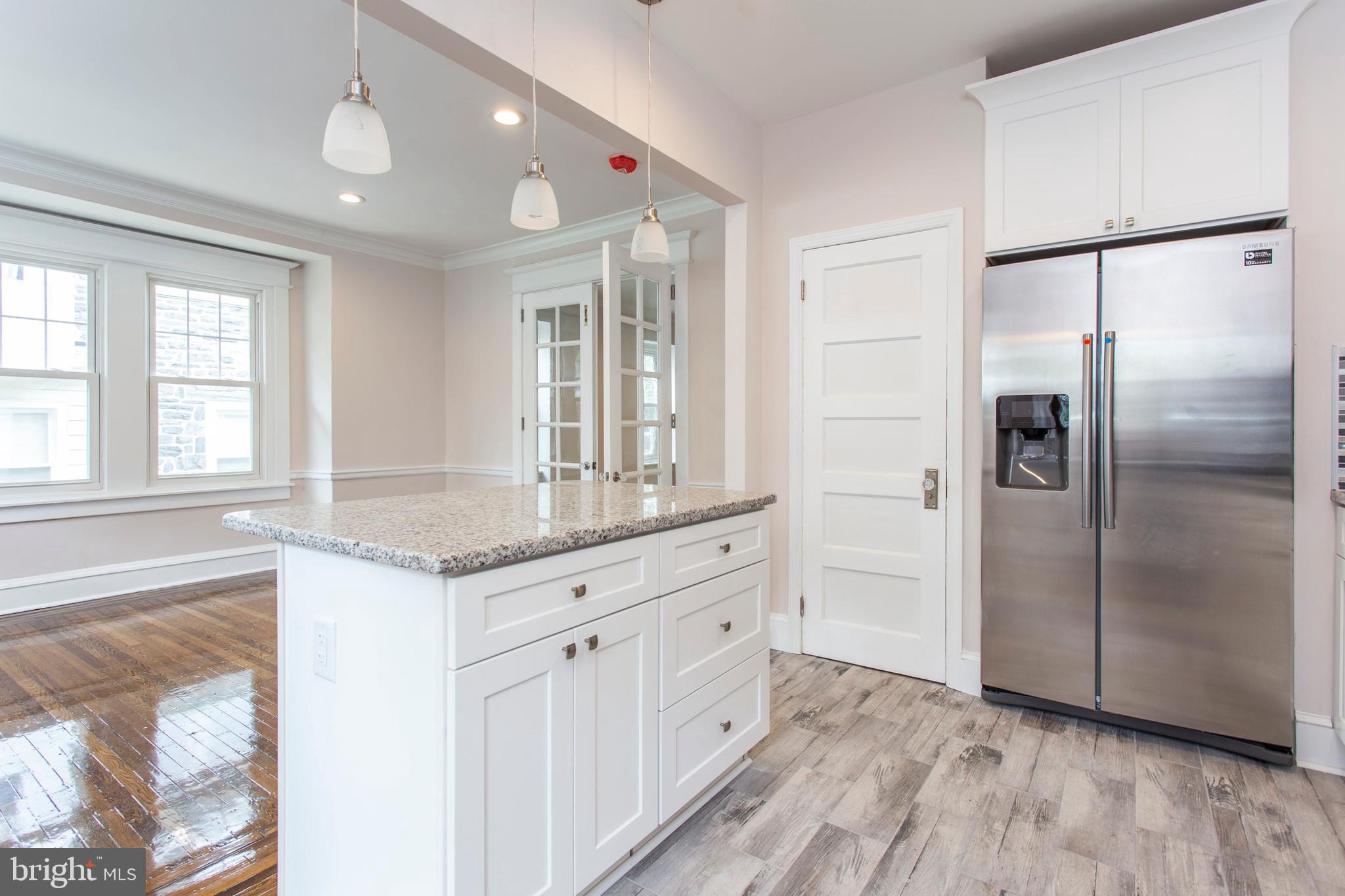 6127 Nassau Road Philadelphia, PA 19151 - Photo 12 of 39 Kitchen with island
