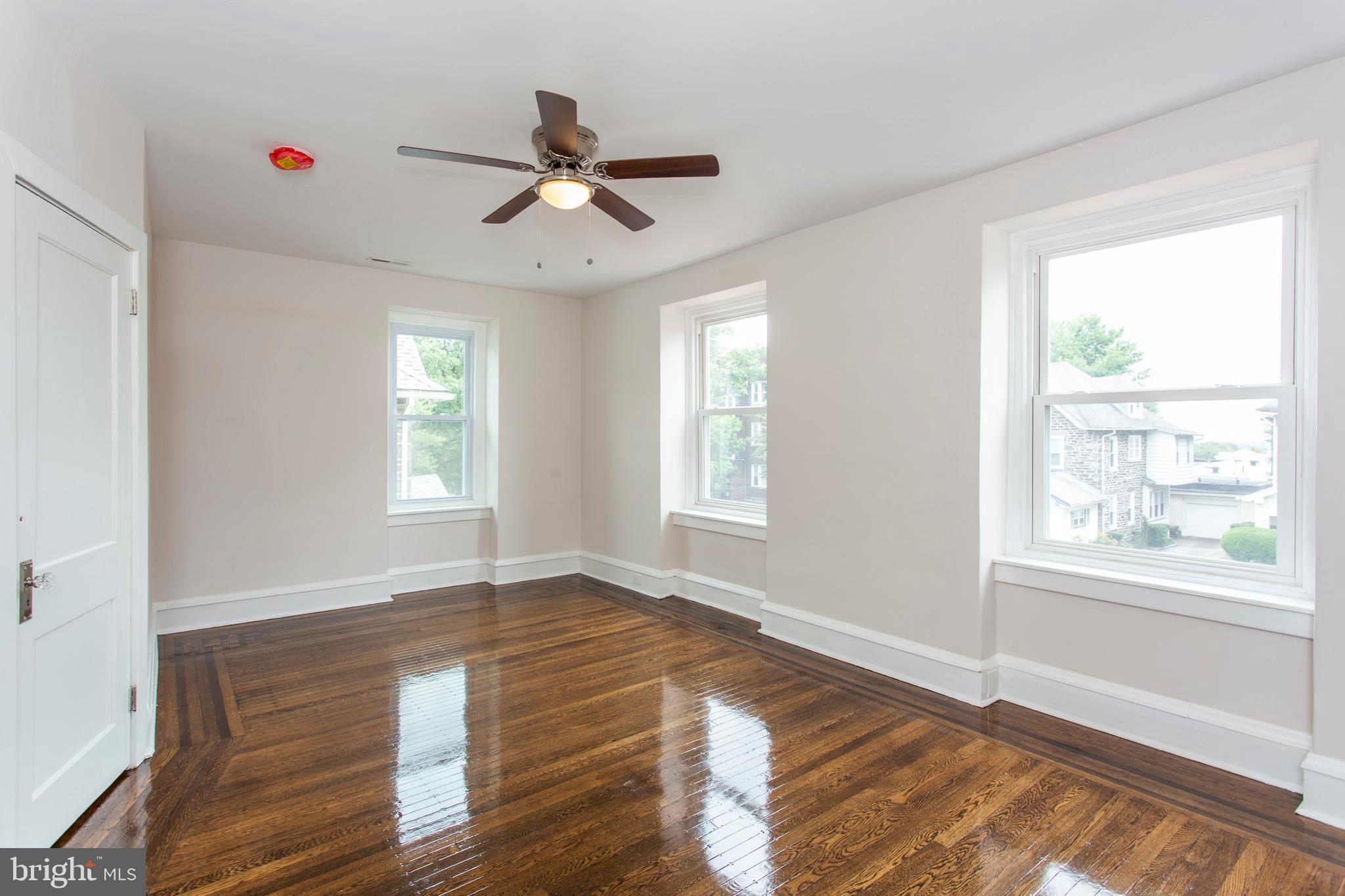 6127 Nassau Road Philadelphia, PA 19151 - Photo 18 of 39 Second bedroom