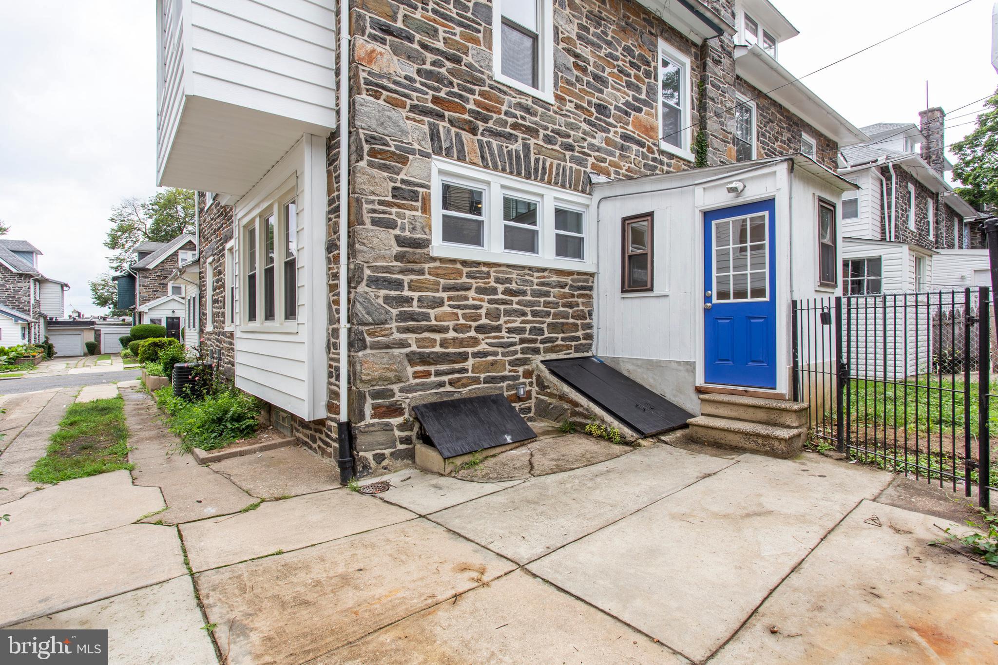 6127 Nassau Road Philadelphia, PA 19151 - Photo 38 of 39 Exterior rear