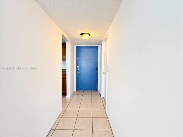 $1,500 | 1300 Northeast Miami Gardens Drive, Unit 804E, Miami, FL 33179