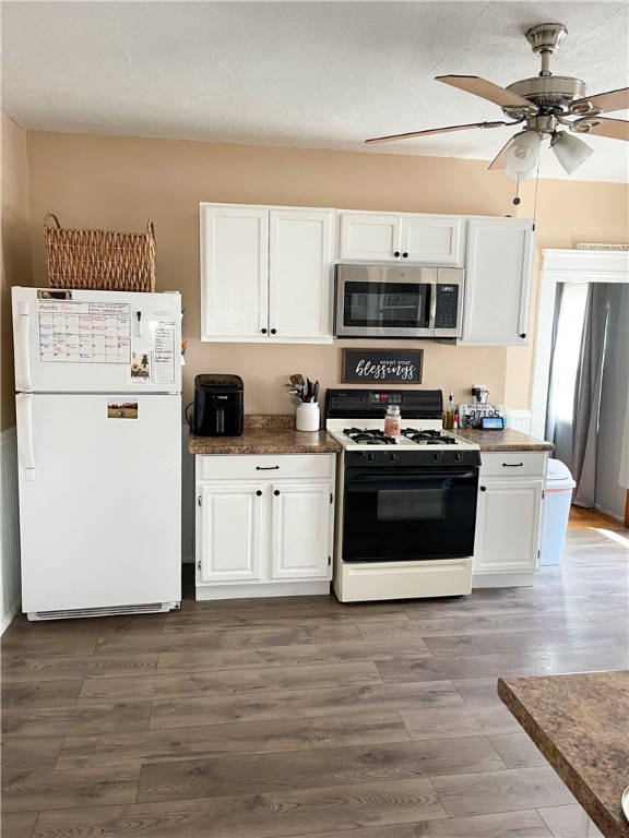 818 Lower River Road Lincoln, RI 02865 - Photo 11 of 14 Kitchen