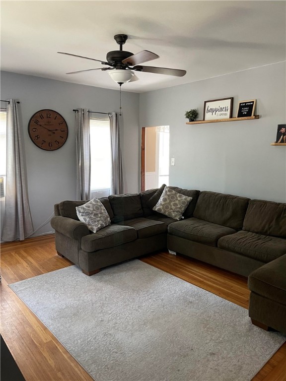 818 Lower River Road Lincoln, RI 02865 - Photo 2 of 14 Living room 1st floor