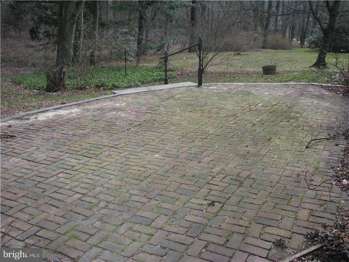 512 Faraday Road Hockessin, DE 19707 - Photo 2 of 5 Gallery Image 2