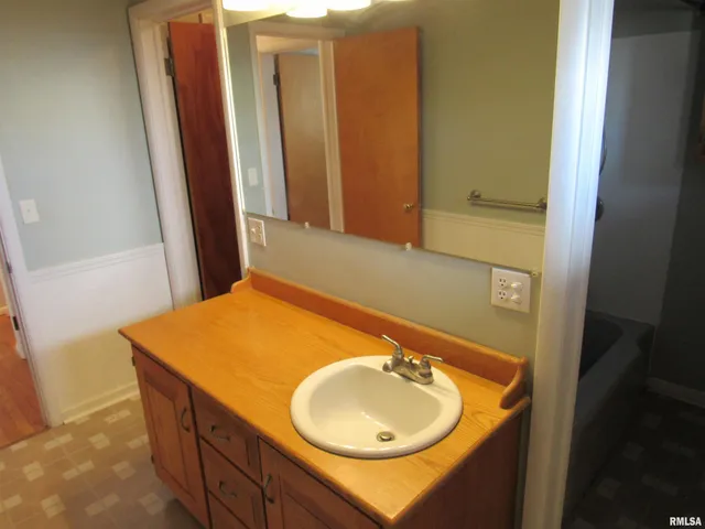 $224,900 | 215 Brown Street, Jacksonville, IL 62650