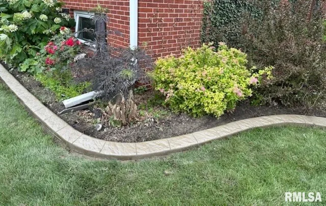 $224,900 | 215 Brown Street, Jacksonville, IL 62650