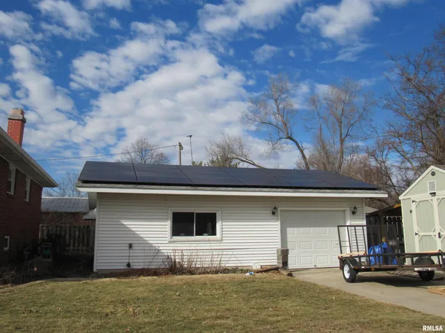 $224,900 | 215 Brown Street, Jacksonville, IL 62650