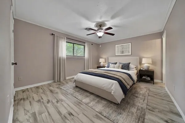 $2,650 | 2006 Mermaid Lane, Houston, TX 77062