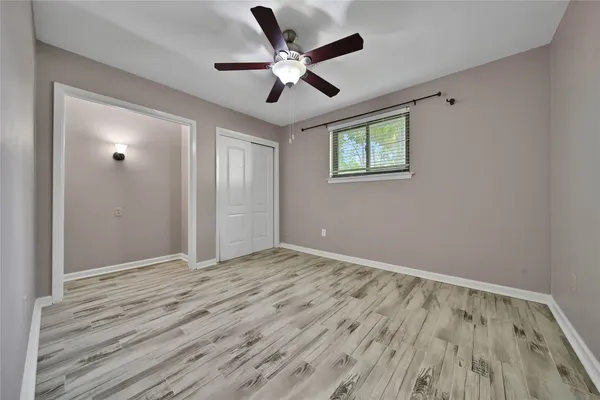 $2,650 | 2006 Mermaid Lane, Houston, TX 77062
