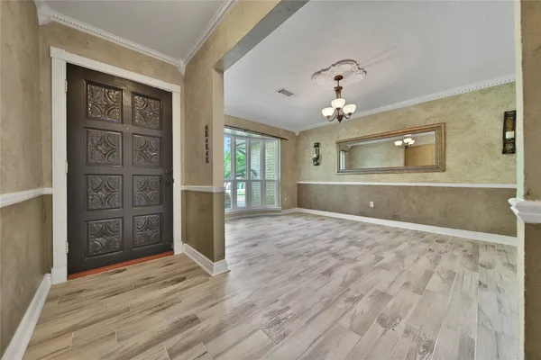 $2,650 | 2006 Mermaid Lane, Houston, TX 77062