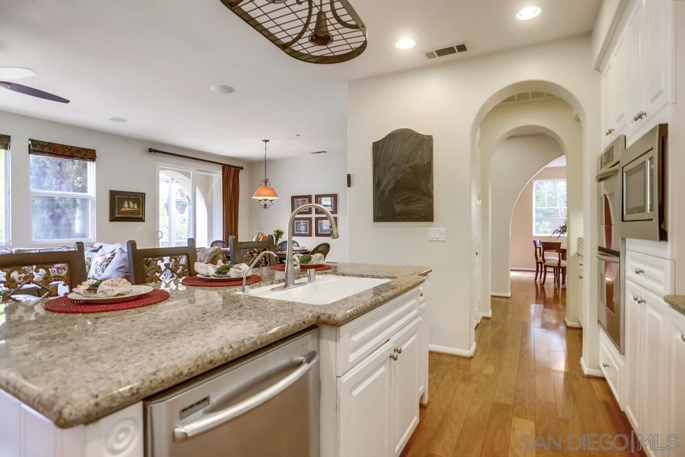 705 Rihely Place Encinitas, CA 92024 - Photo 12 of 24
