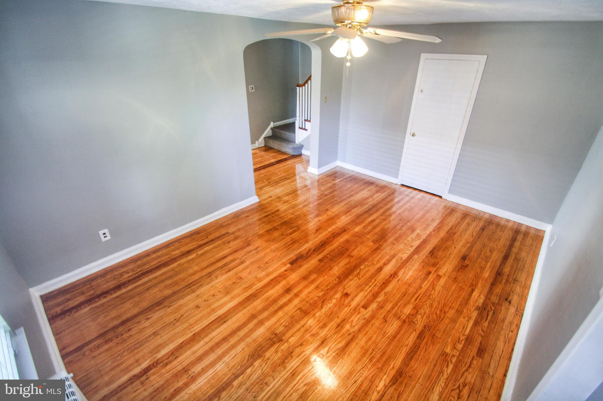 903 Vernon Road Philadelphia, PA 19150 - Photo 12 of 38 Dining Room