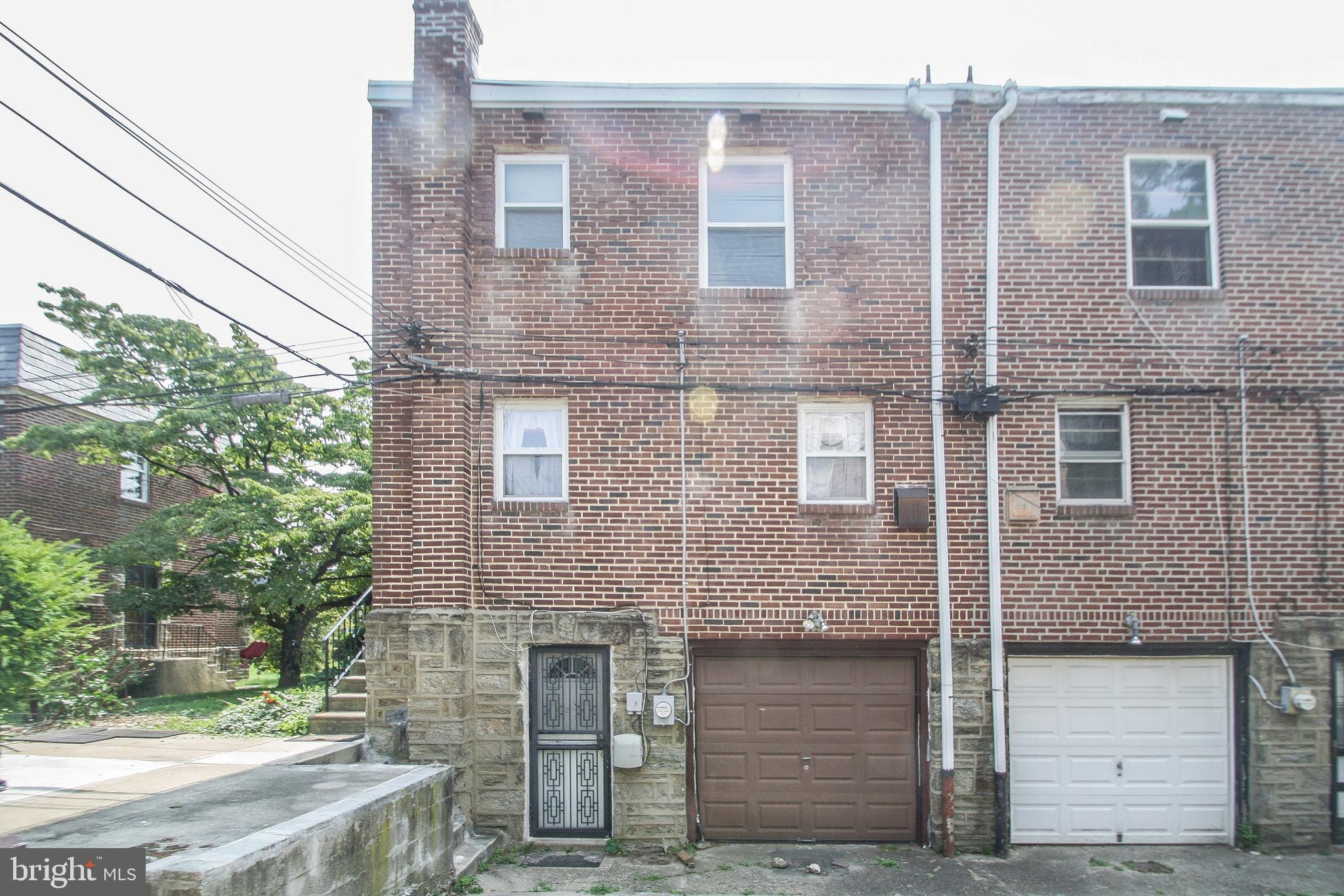 903 Vernon Road Philadelphia, PA 19150 - Photo 3 of 38 Back View
