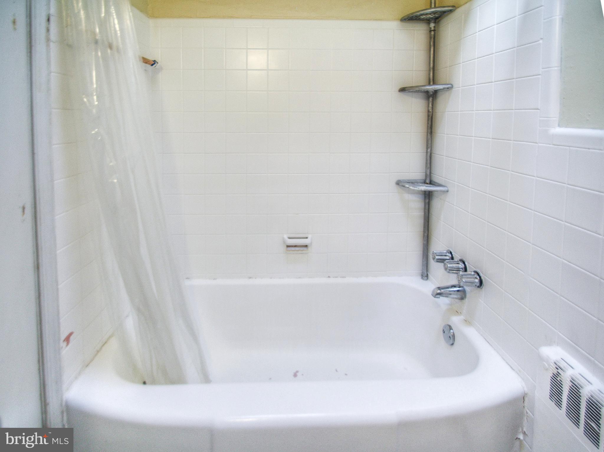 903 Vernon Road Philadelphia, PA 19150 - Photo 32 of 38 Upstairs Hall Full Bath