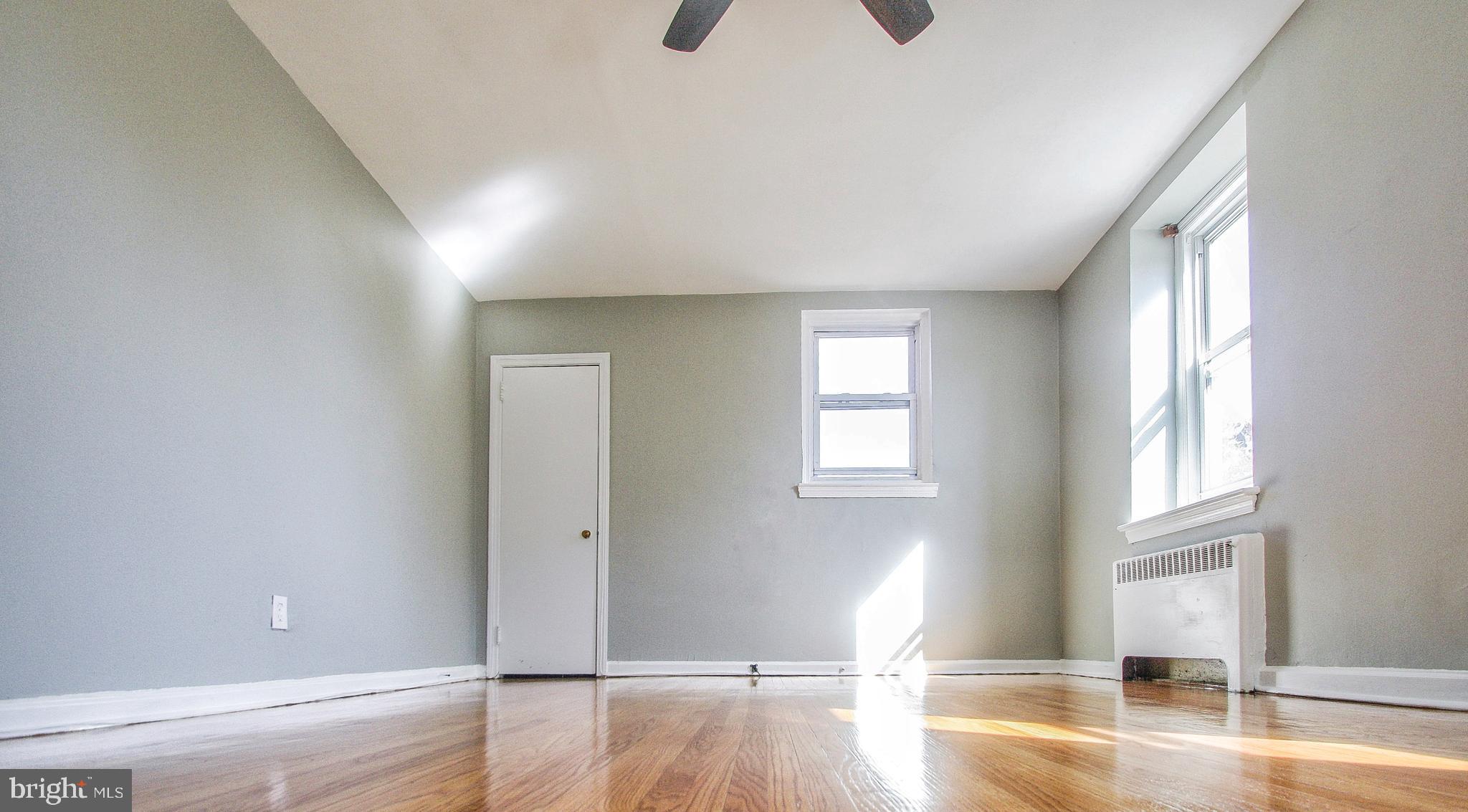 903 Vernon Road Philadelphia, PA 19150 - Photo 35 of 38 Owner's Suite
