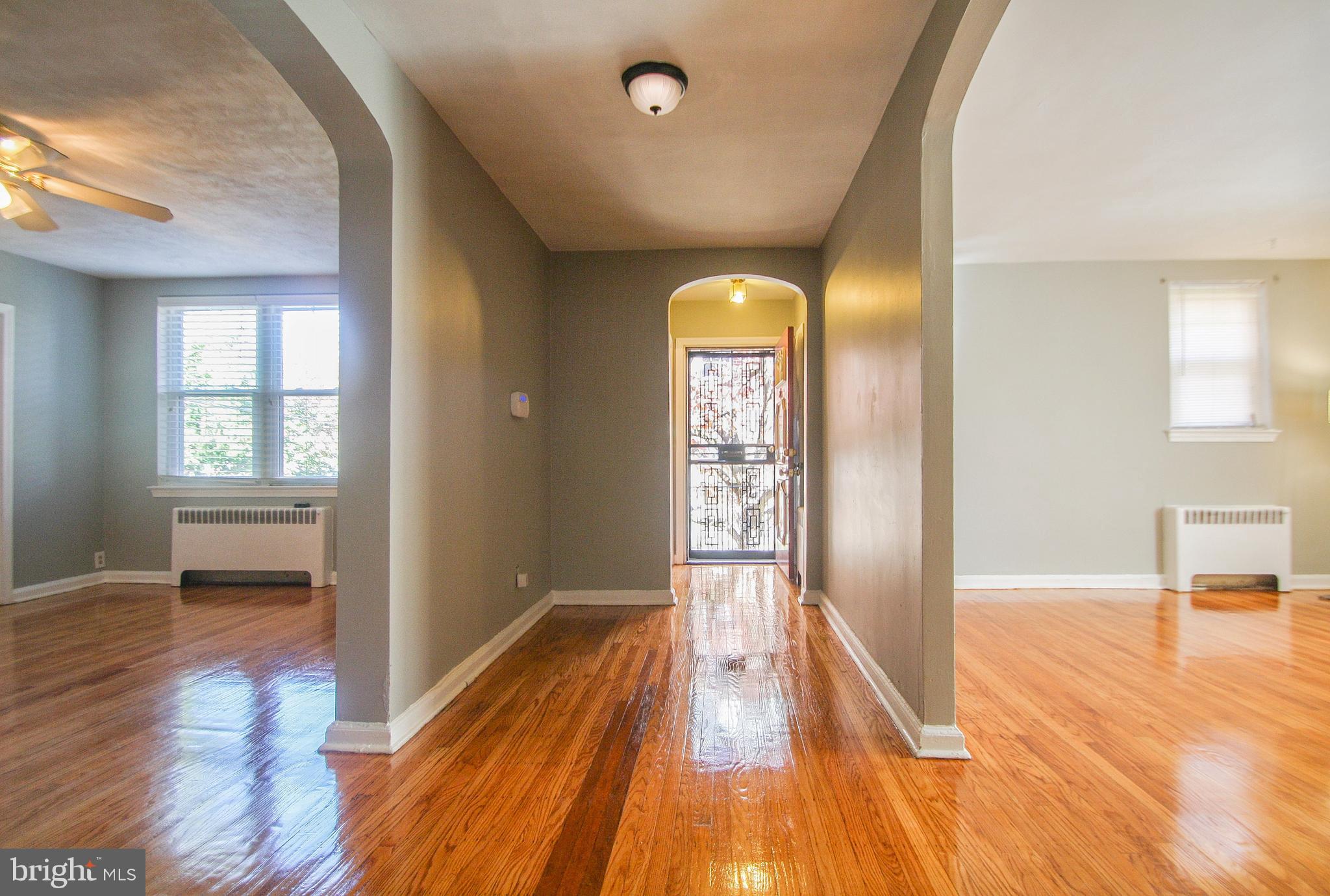 903 Vernon Road Philadelphia, PA 19150 - Photo 4 of 38 Foyer View of Side Entry Door