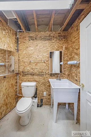 $2,500,000 | 2700 North River Road, St. Anthony, ID 83445