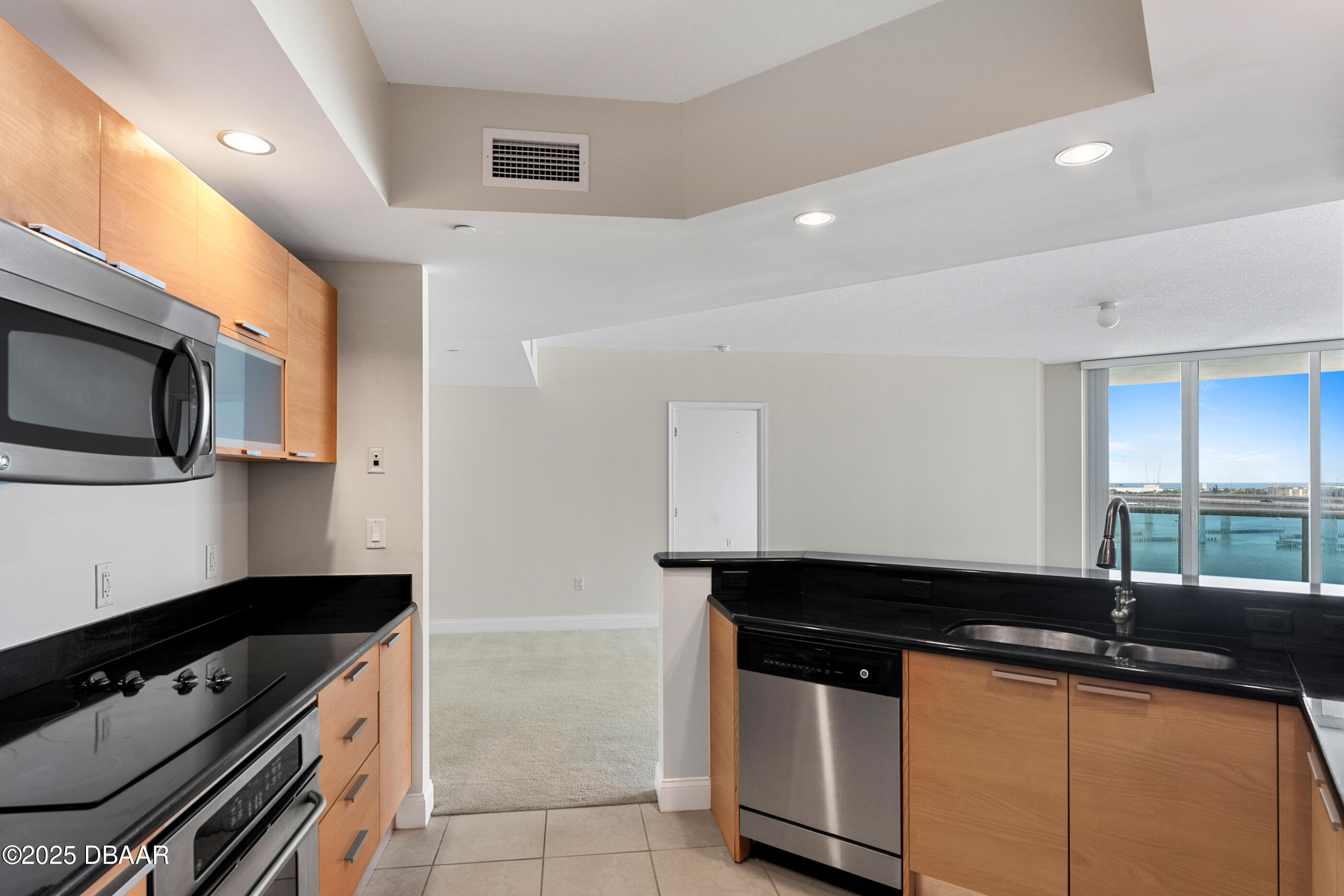 241 Riverside Drive, Unit 1105 Daytona Beach, FL 32117 - Photo 4 of 33 MG 1105 (4 of 23)