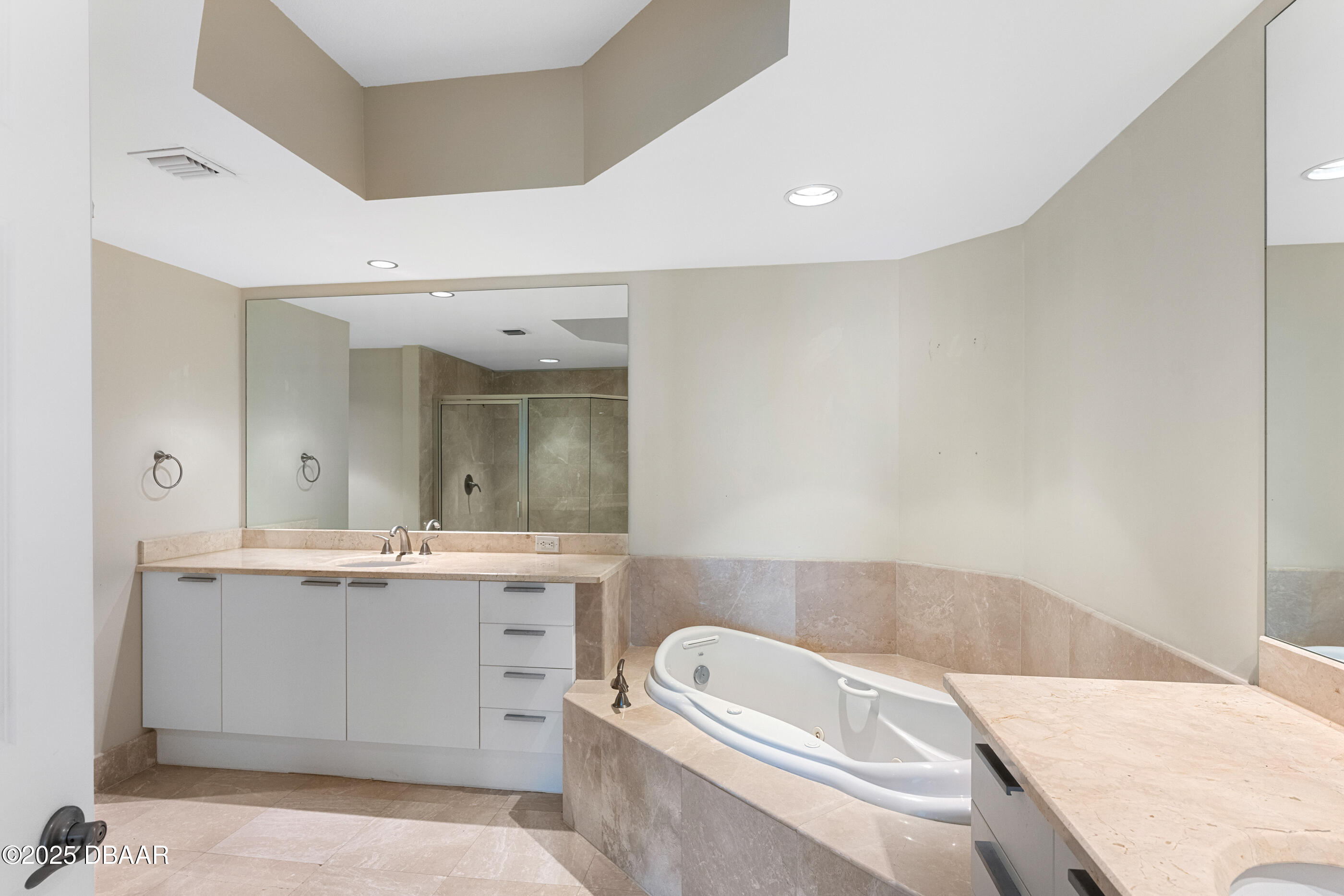 241 Riverside Drive, Unit 1105 Daytona Beach, FL 32117 - Photo 8 of 33 MG 1105 (8 of 23)