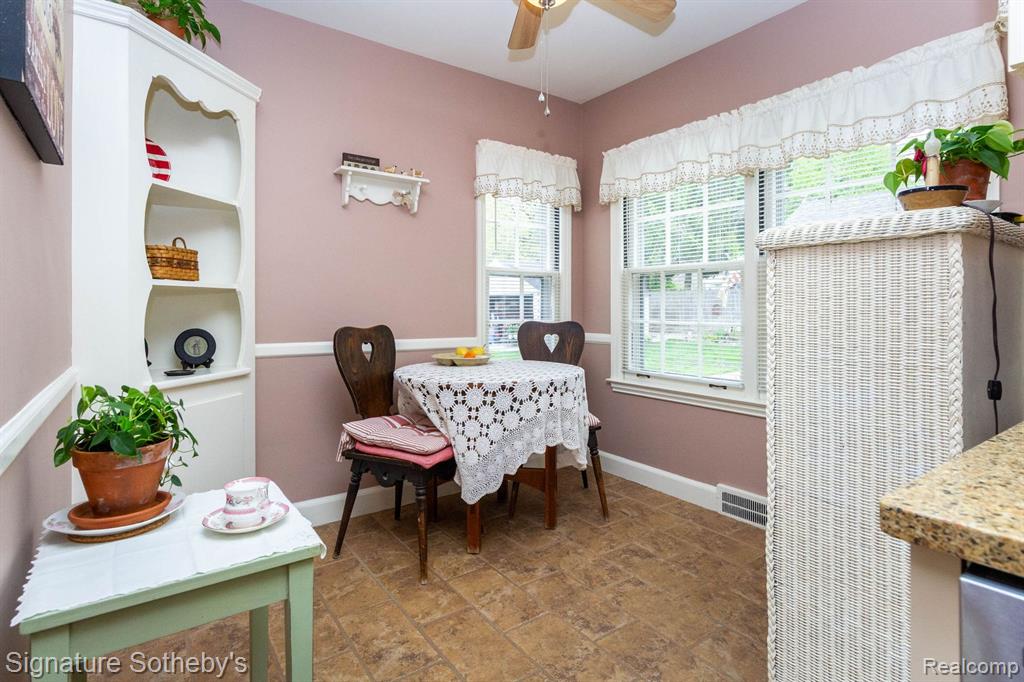 3629 Cumberland Road Berkley, MI 48072 - Photo 13 of 48